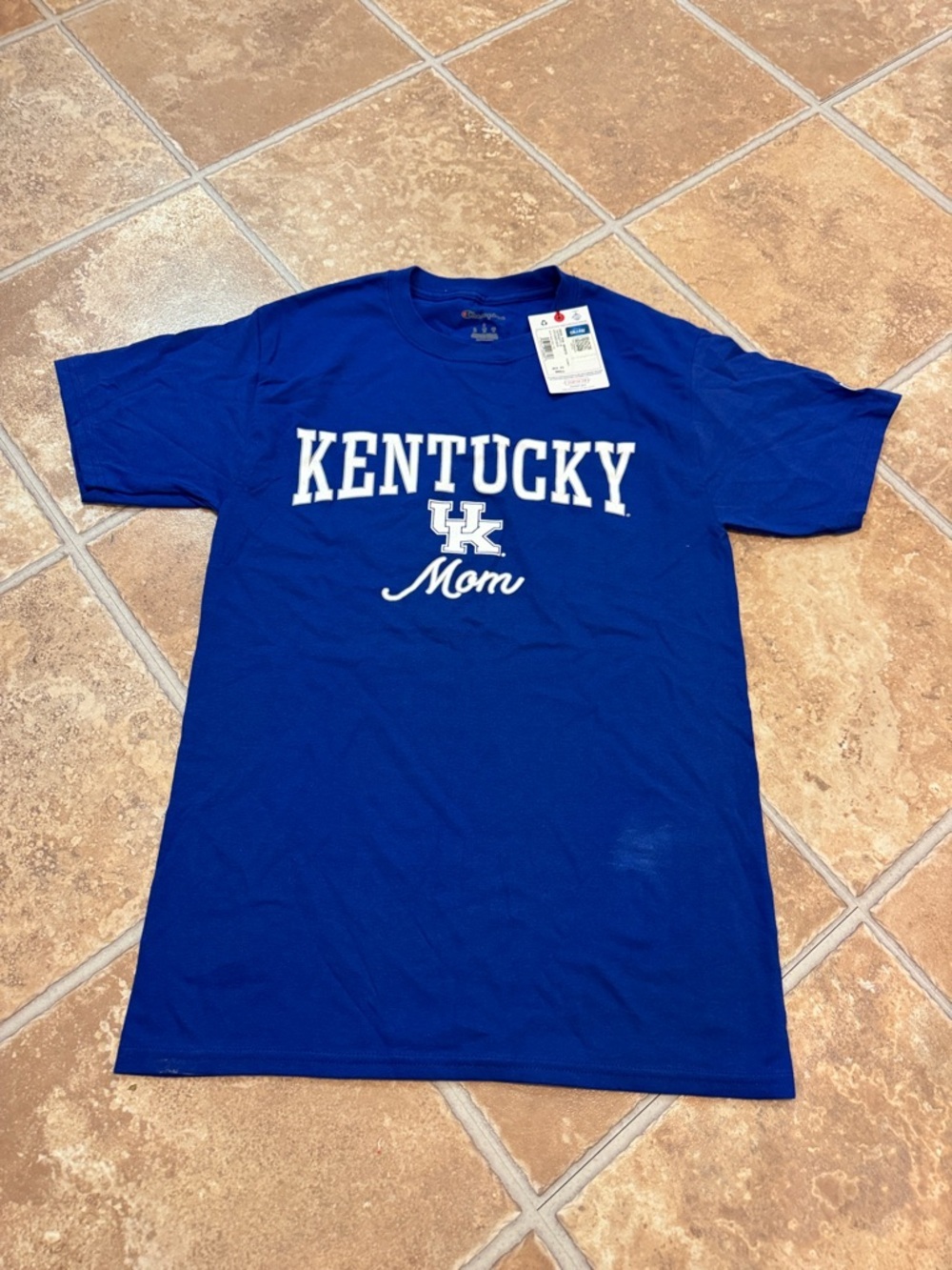 Champion Kentucky mom UK blue short sleeve t-shirt small size